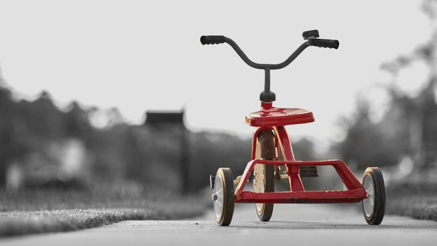 A quel âge offrir un tricycle pour enfant ? - Chou Du Volant